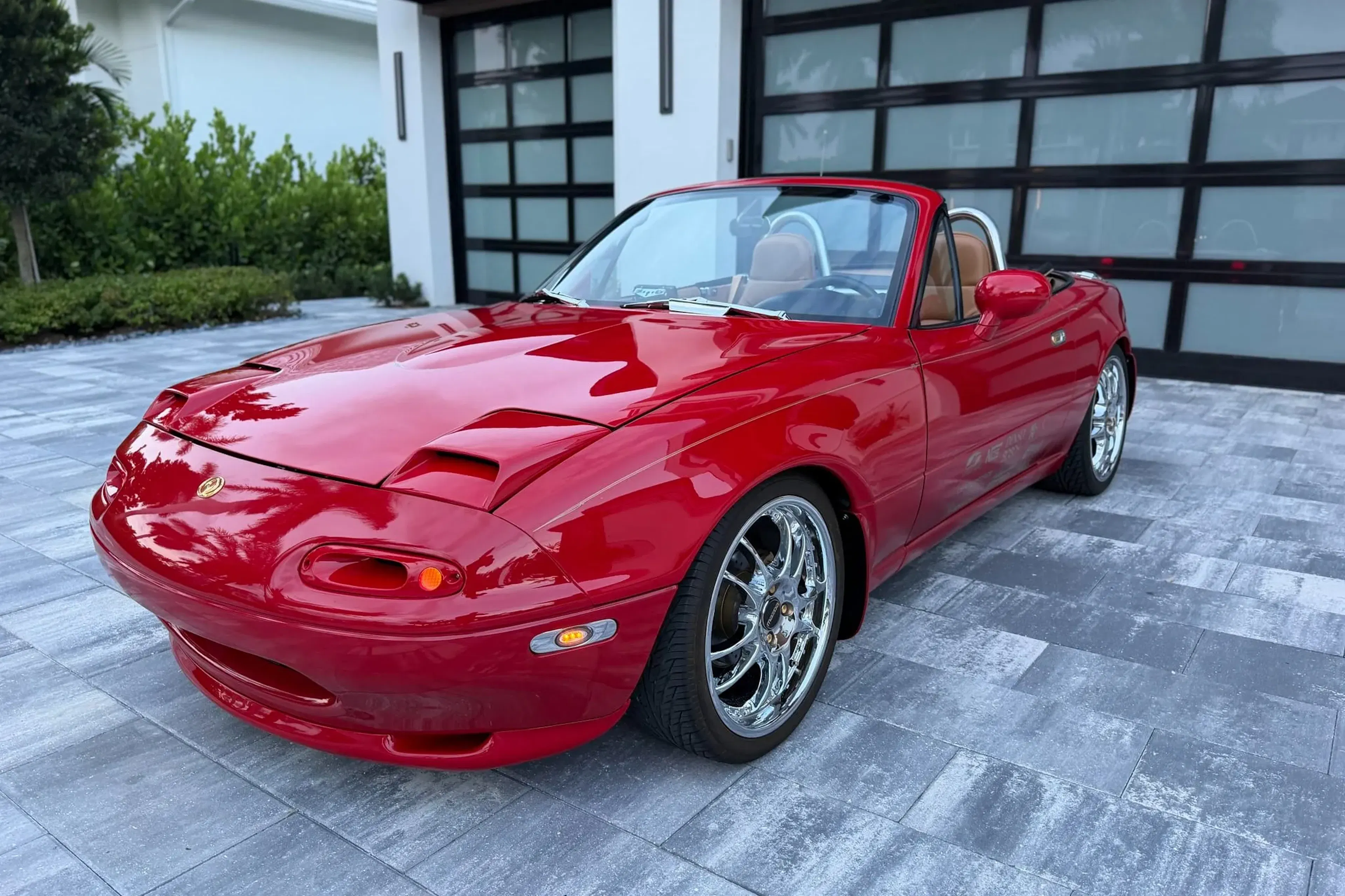 1993 Mazda MX-5 Miata VIN JM1NA3515P0402435 | Hagerty Valuation Tools®